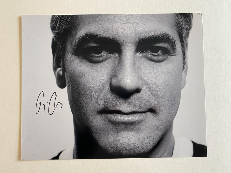 GEORGE CLOONEY autographed 11x14 photo